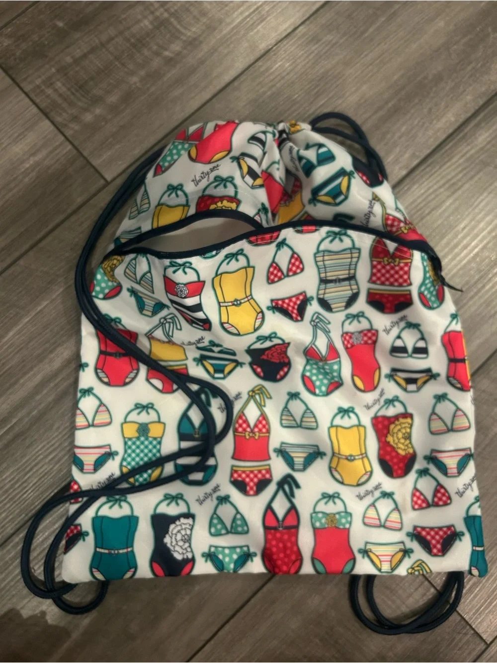 Thirty-One Swimsuit Print drawstring Tote